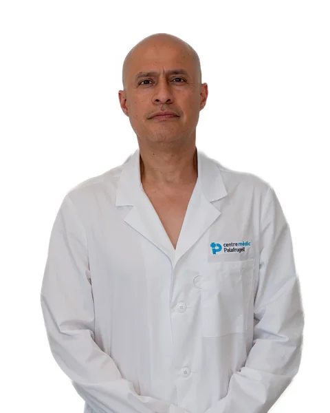 Dr. Moisés Barrantes Castillo