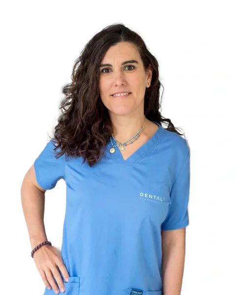 Dra. Glòria Rodrigo Davan, Prostodòncia i estètica dental